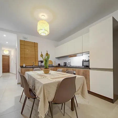 Modern & Spacious 2br With Balconies In Msida By 360 Estates *