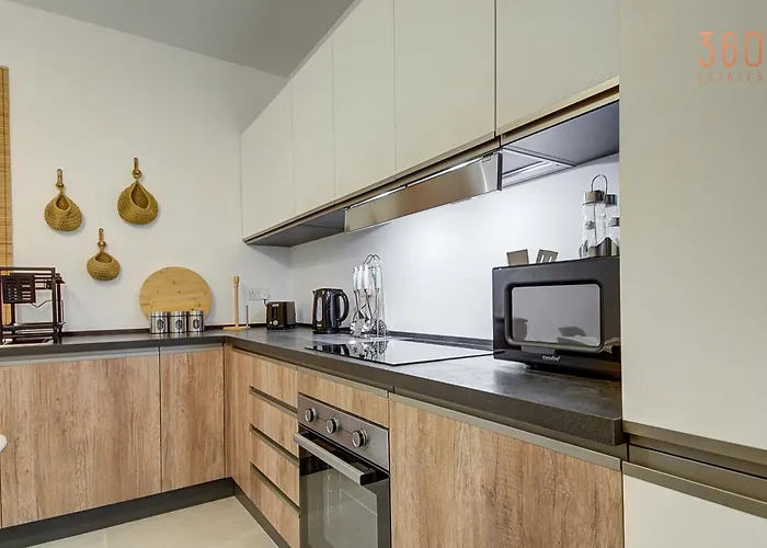 Modern & Spacious 2br With Balconies In Msida By 360 Estates * Pieta