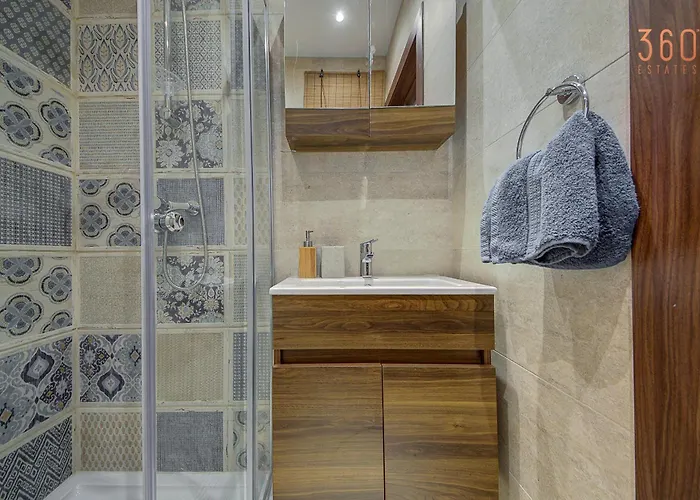 Modern & Spacious 2br With Balconies In Msida By 360 Estates